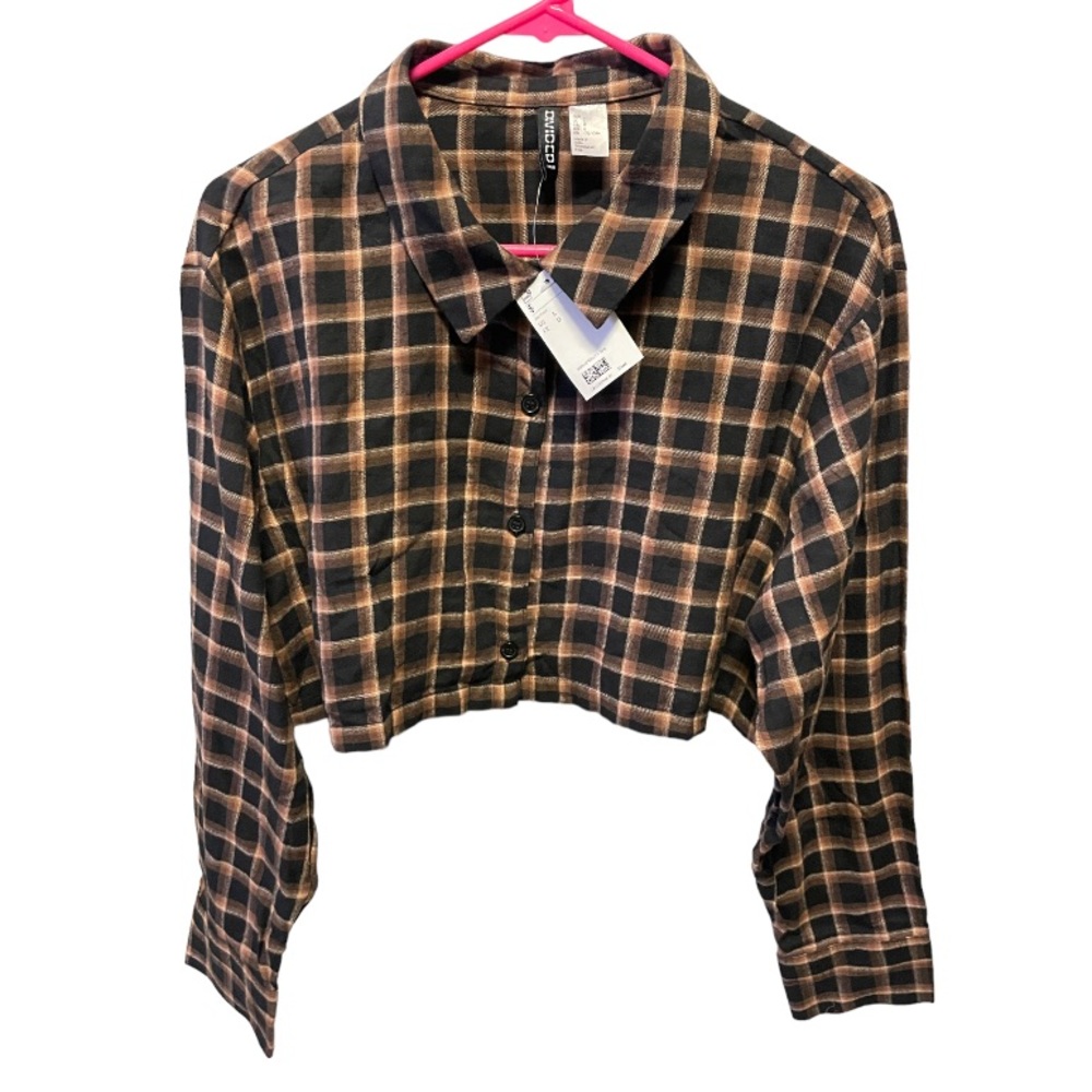 NWT Divided Crop Button Down